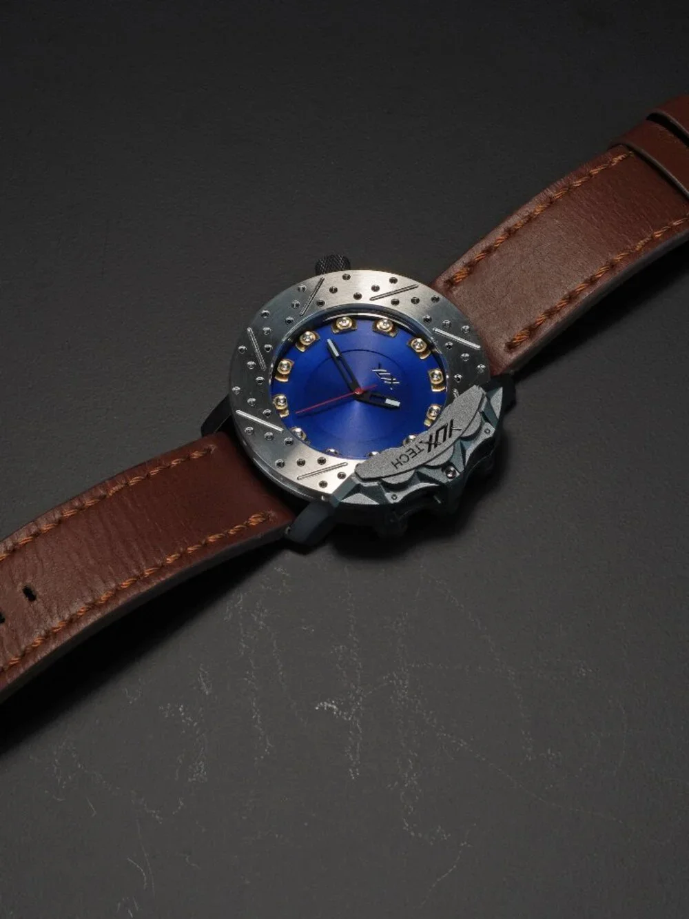 Men's Sport WristWatch Racing Style High performance Brake Disc watch